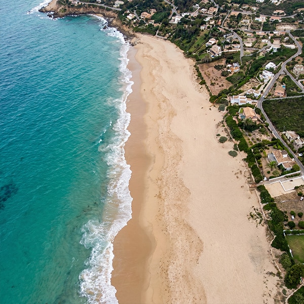 Fotografia aérea de Playa de los Alemanes en Cádiz