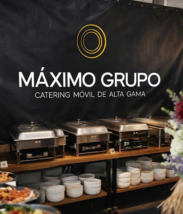 Mesa vip en evento preparada para catering de Máximo Grupo